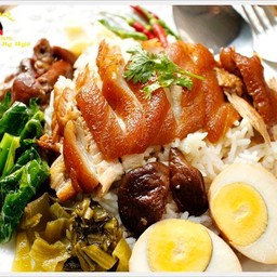 ข้าวคากิ+ไข่พะโล้