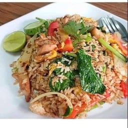 ข้าวผัดไข่ใส่หมู