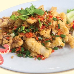 ปลาหมึกผัดพริกเกลือ