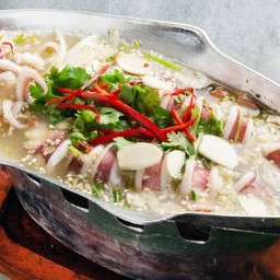 ปลาหมึกนึ่งมะนาว