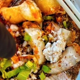 ก๋วยเตี๋ยวเรือ 39 บาท เส้นสนามกีฬาจังหวัด