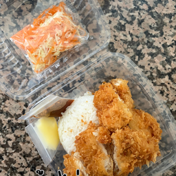 ข้าวไก่ทอดหน้าโรงเรียน