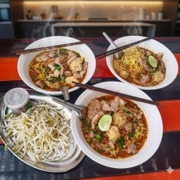 ก๋วยเตี๋ยวต้มยำฮ่องเต้ (สูตรโบราณอร่อยเด็ด)