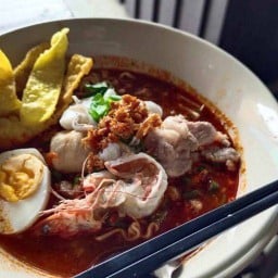 ก๋วยเตี๋ยวลงขันธ์ & ลงขันธ์ คาเฟ่