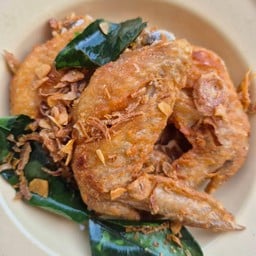 ปีกไก่ทอดน้ำปลา