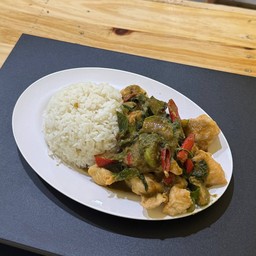 ไก่กรอบซอสเขียวหวาน