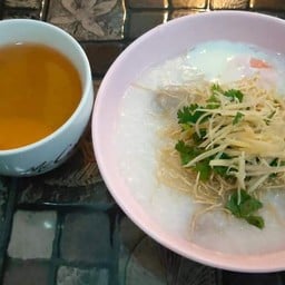 โจ๊กธรรมดาใส่ไข่ (หมู+ตับ)