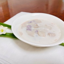 บัวลอยเผือกมะพร้าวอ่อน