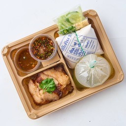Delivery Set คอหมูย่างน้ำผึ้ง+ข้าวมัน+ซุป