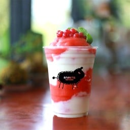 สตรอว์เบอร์รี โยเกิร์ต ปั่น