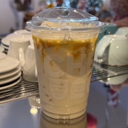 นมสดคาราเมลเย็น