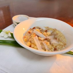 สาคูข้าวโพดมะพร้าวอ่อน