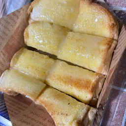 ปังปิ้งเนยนม