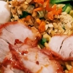 โอ้โห ข้าวหมูทอด