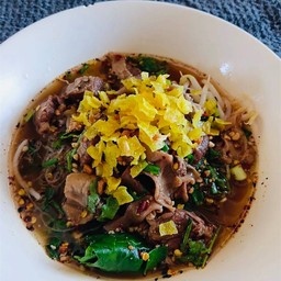 ก๋วยเตี๋ยวหมูตุ๋นต้มยำ (แนะนำ ต้องลอง)
