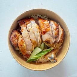 แนะนำ ข้าวผัดไข่+น่องสะโพกไก่ย่าง [ ลดพิเศษ เฉพาะลูกค้า LINE MAN ]