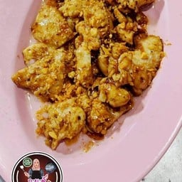 เนื้อทอดกระเทียม