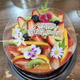 เค้กสตรอเบอรี่เพิ่มผลไม้สด 1 ปอนด์