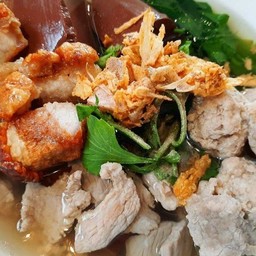 เกาเหลารวมหมูกรอบ