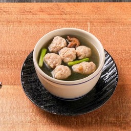 ซุปไก่สับต้มบ๊วยอุเมะ