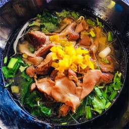 ก๋วยเตี๋ยวหมูตุ๋น