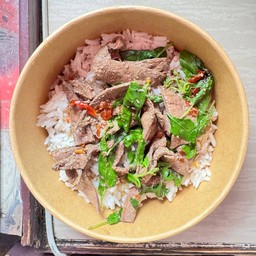 ข้าวกะเพราตับหมู