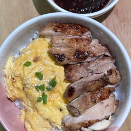 ข้าวไก่ย่าง+น้ำจิ้มแจ่ว