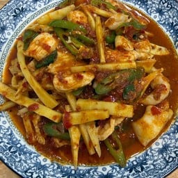 ครัวคุณยายอาหารตามสั่ง by White snow bingsu