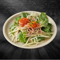 สลัดผักคอสครีมมันปูท้อปไข่ดอง