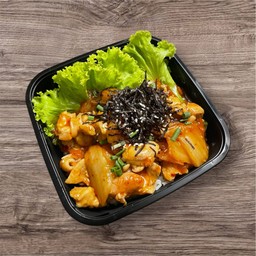 ข้าวหมูสามชั้นผัดกิมจิ