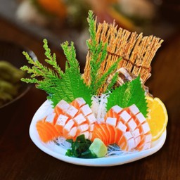 451.Toro Salmon Sashimi