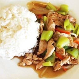 ผัดพริกออ่อน