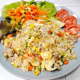 ข้าวผัดไข่หมูสับคะ