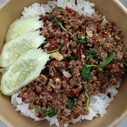 ข้าวกะเพราเนื้อโคขุน