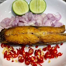 ยำปลาอินทรีย์ตามรูป1ชิ้น