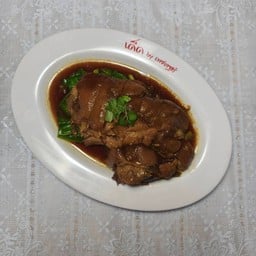 ข้าวขาหมู เด็ด By เพชตฐส์