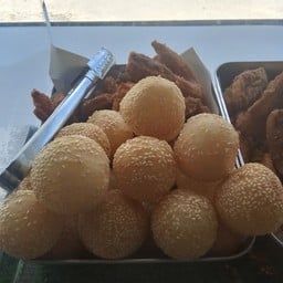 ร้านชาริมทาง