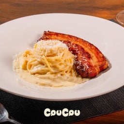 Spaghetti with Cream Sauce and Grilled Bacon