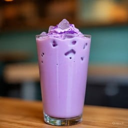 นมเผือกเย็น