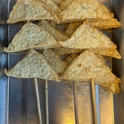 ครัวเฮงเฮงเฮง ร้านลูกชิ้นนึ่งสมุนไพรน้ำจิ้มซีฟู้ด