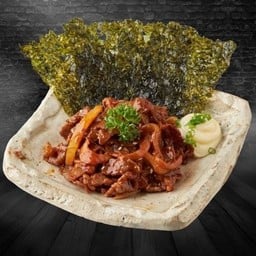 เนื้อวากิวผัดซอสสาหร่ายเกาหลี