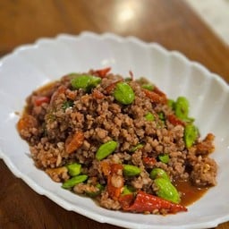 หมูสับผัดกะปิใส่สะตอ