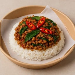 ข้าวกระเพรา&ข้าวยำหมูทอด