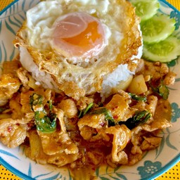 หมูนุ่มผัดน้ำพริกเผา ราดข้าว (สูตรนมสด)