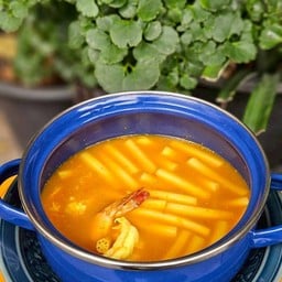 แกงเหลืองไหลบัว ใส่กุ้ง