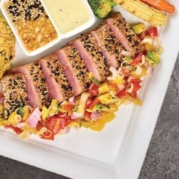 สเต๊กทูน่าซากุมันดิซัลซ่า