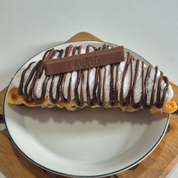 Kitkat Cloud Croffle