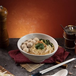 ก๋วยเตี๋ยวลูกชิ้นหมู