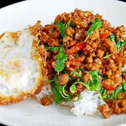 ป้าอ้วนกะเพราถาด