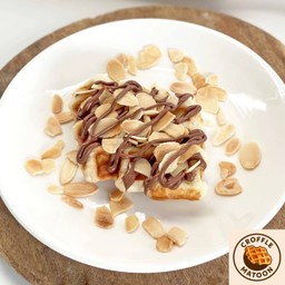 ครอฟเฟิล นูเทลล่า+อัลมอนด์